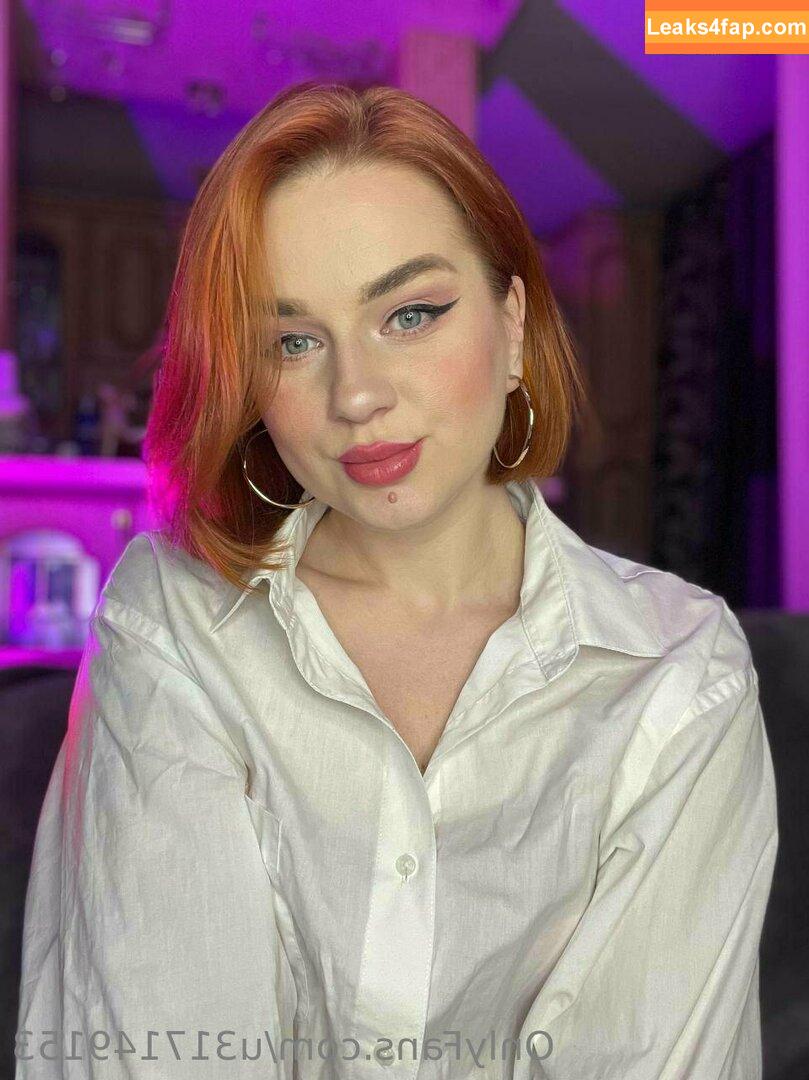 sarah_holland /  leaked photo photo #0007