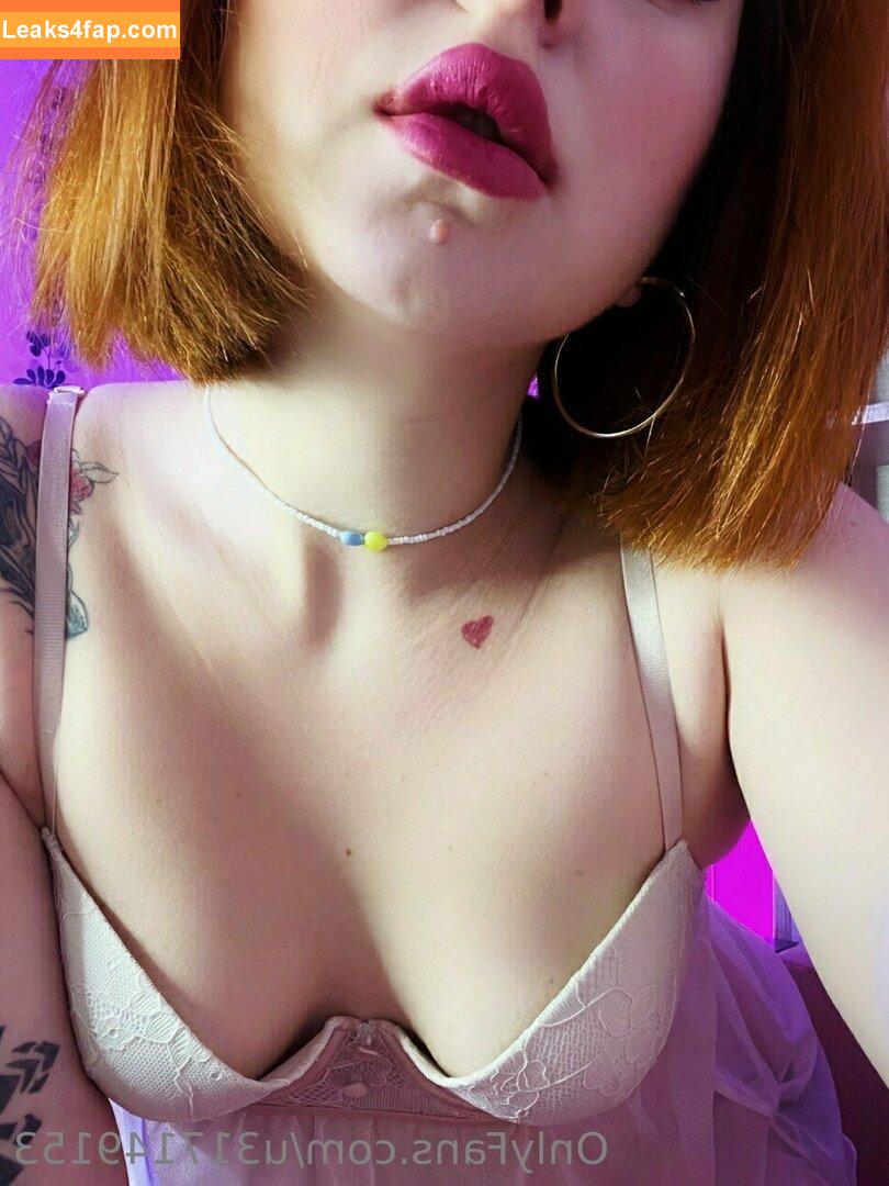 sarah_holland /  leaked photo photo #0025