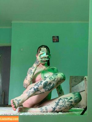 sarah_hot_tatto photo #0002