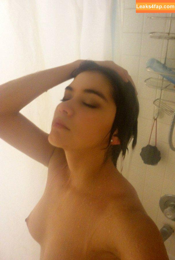 Sarah Hyland / Sarah_Hyland / https: / officialsarahhyland / sarahhyland / sarahhyland4 слитое фото фото #0009