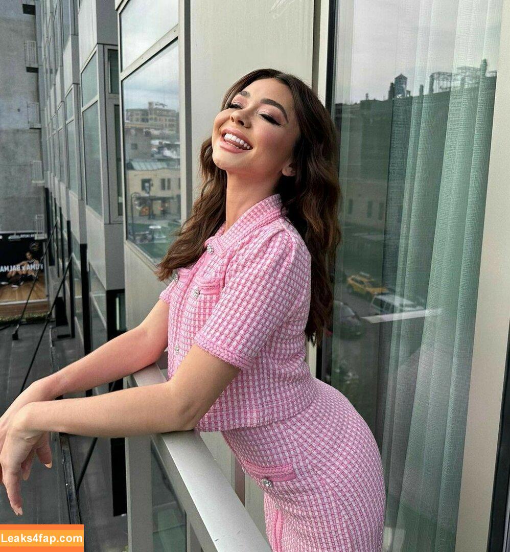 Sarah Hyland / Sarah_Hyland / sarahhyland слитое фото фото #0147