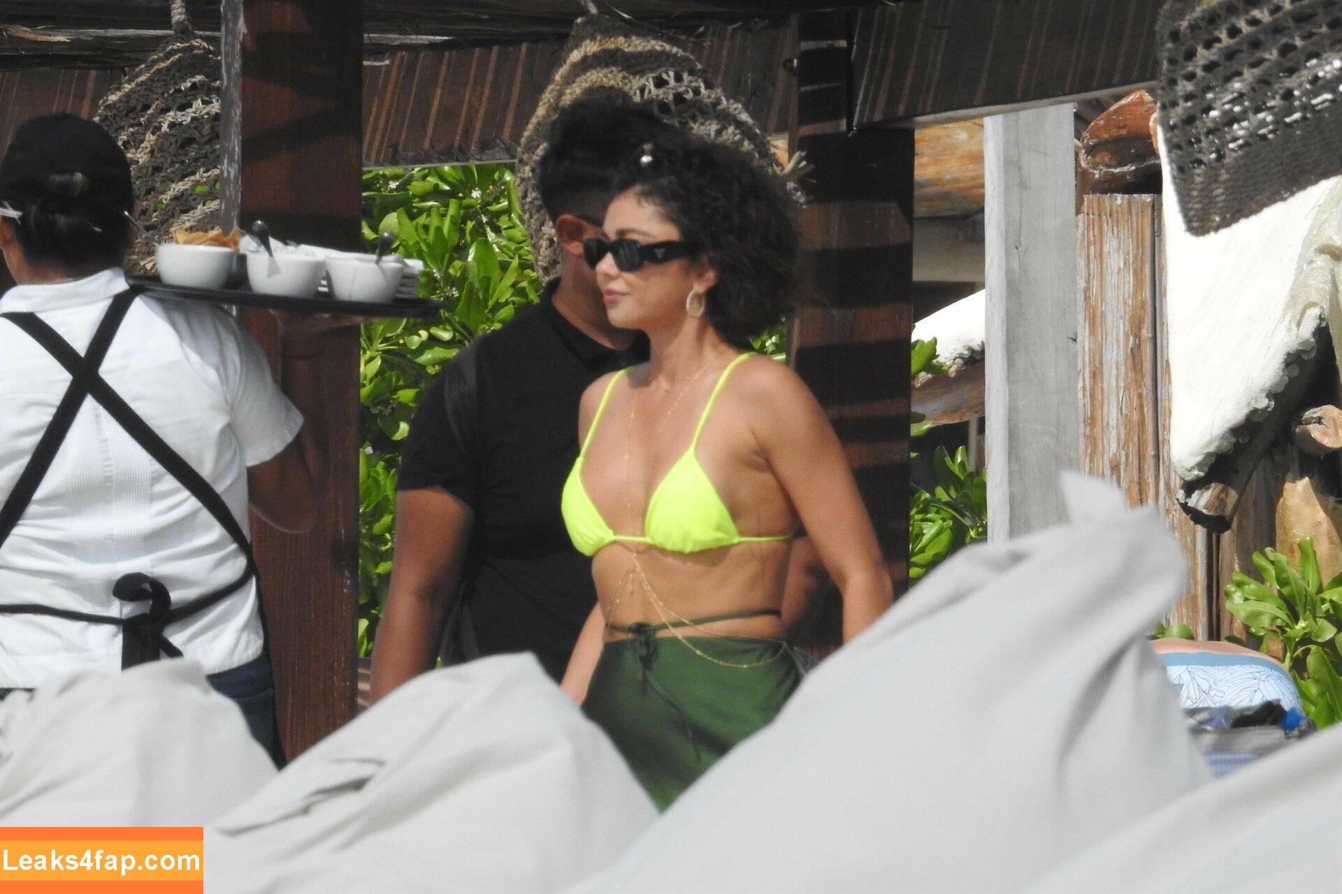Sarah Hyland / Sarah_Hyland / sarahhyland leaked photo photo #0230
