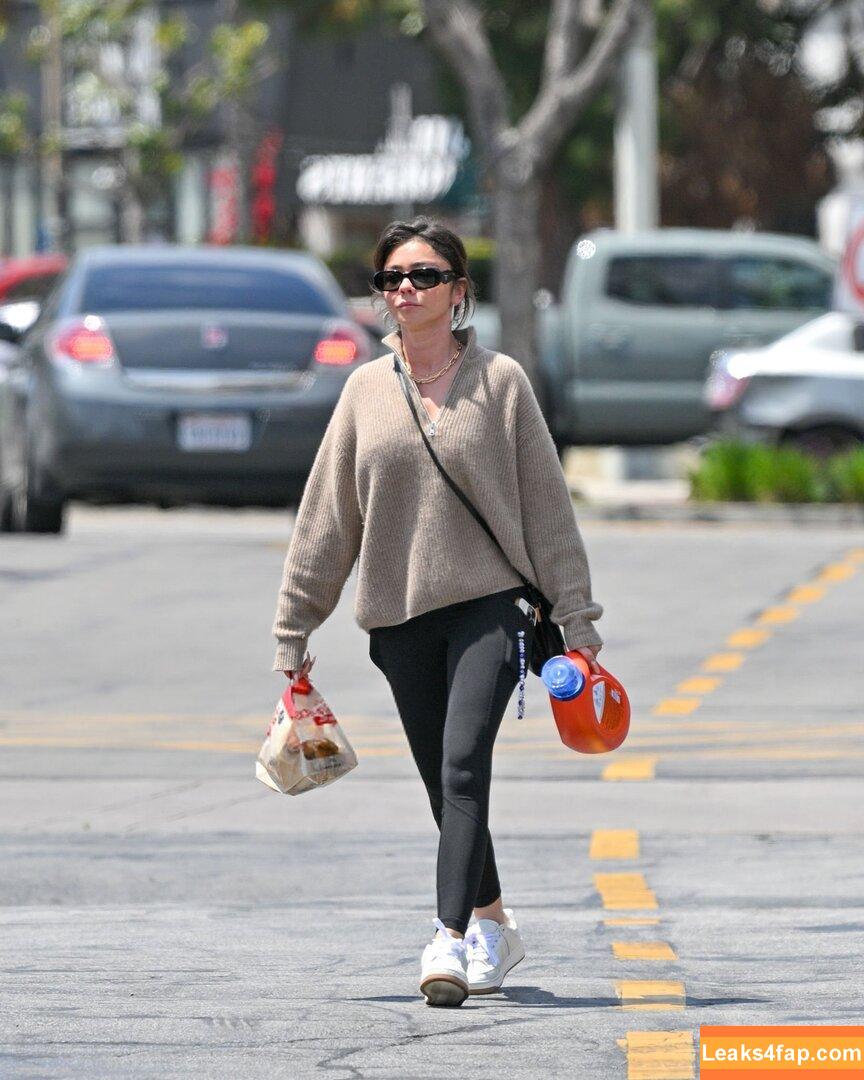 Sarah Hyland / Sarah_Hyland / sarahhyland слитое фото фото #0305