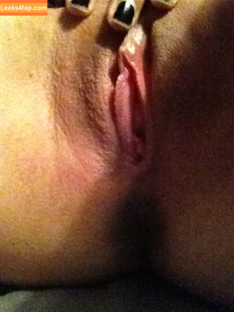 Sarah Hyland / Sarah_Hyland / sarahhyland leaked photo photo #0323