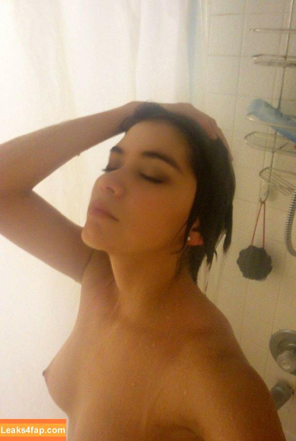 Sarah Hyland / Sarah_Hyland / sarahhyland leaked photo photo #0392