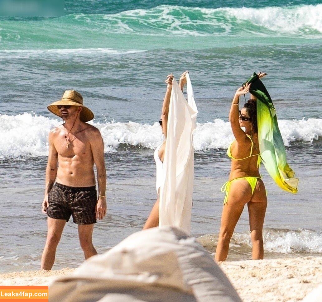 Sarah Hyland / Sarah_Hyland / sarahhyland leaked photo photo #0418