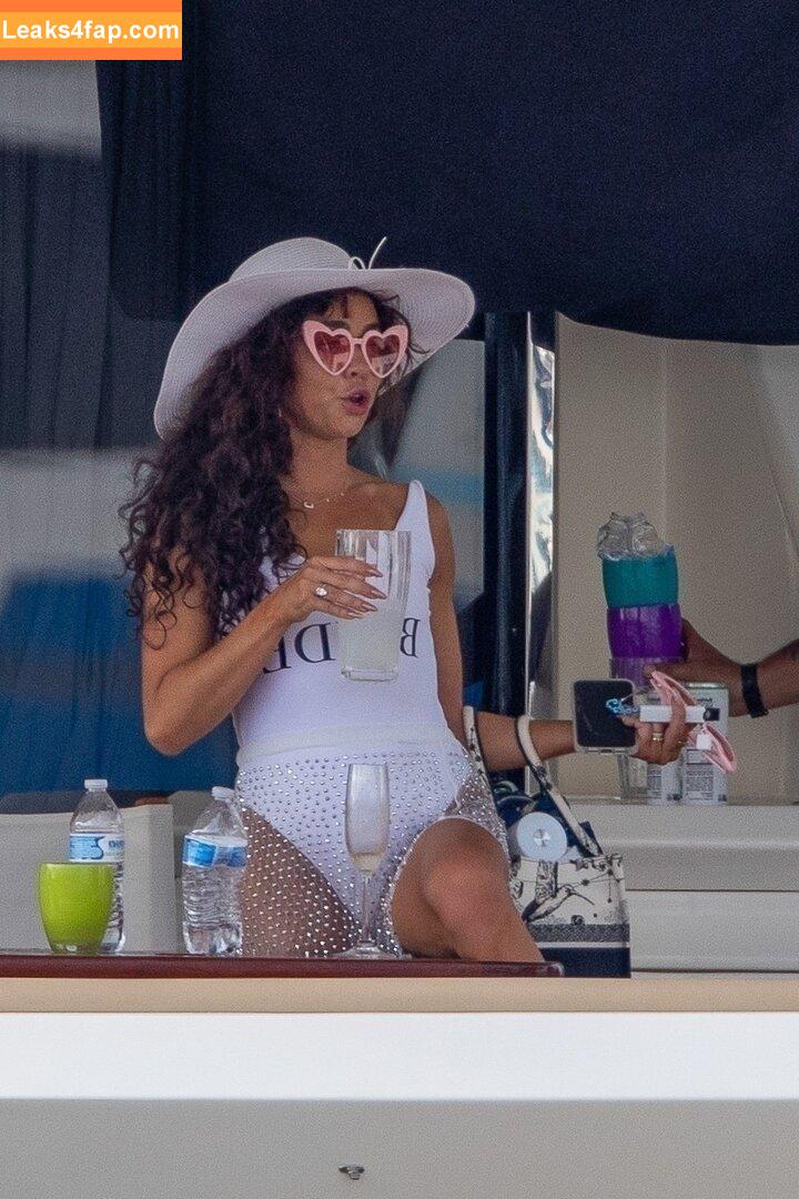 Sarah Hyland / Sarah_Hyland / sarahhyland leaked photo photo #0550