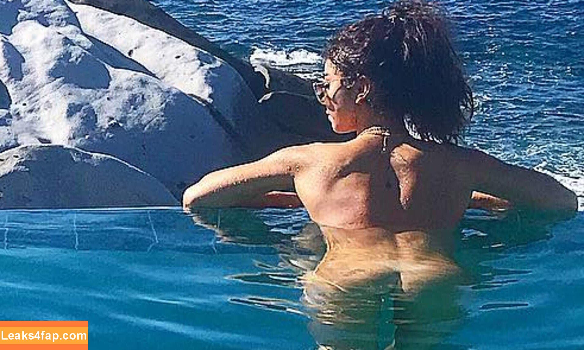 Sarah Hyland / Sarah_Hyland / sarahhyland leaked photo photo #0792