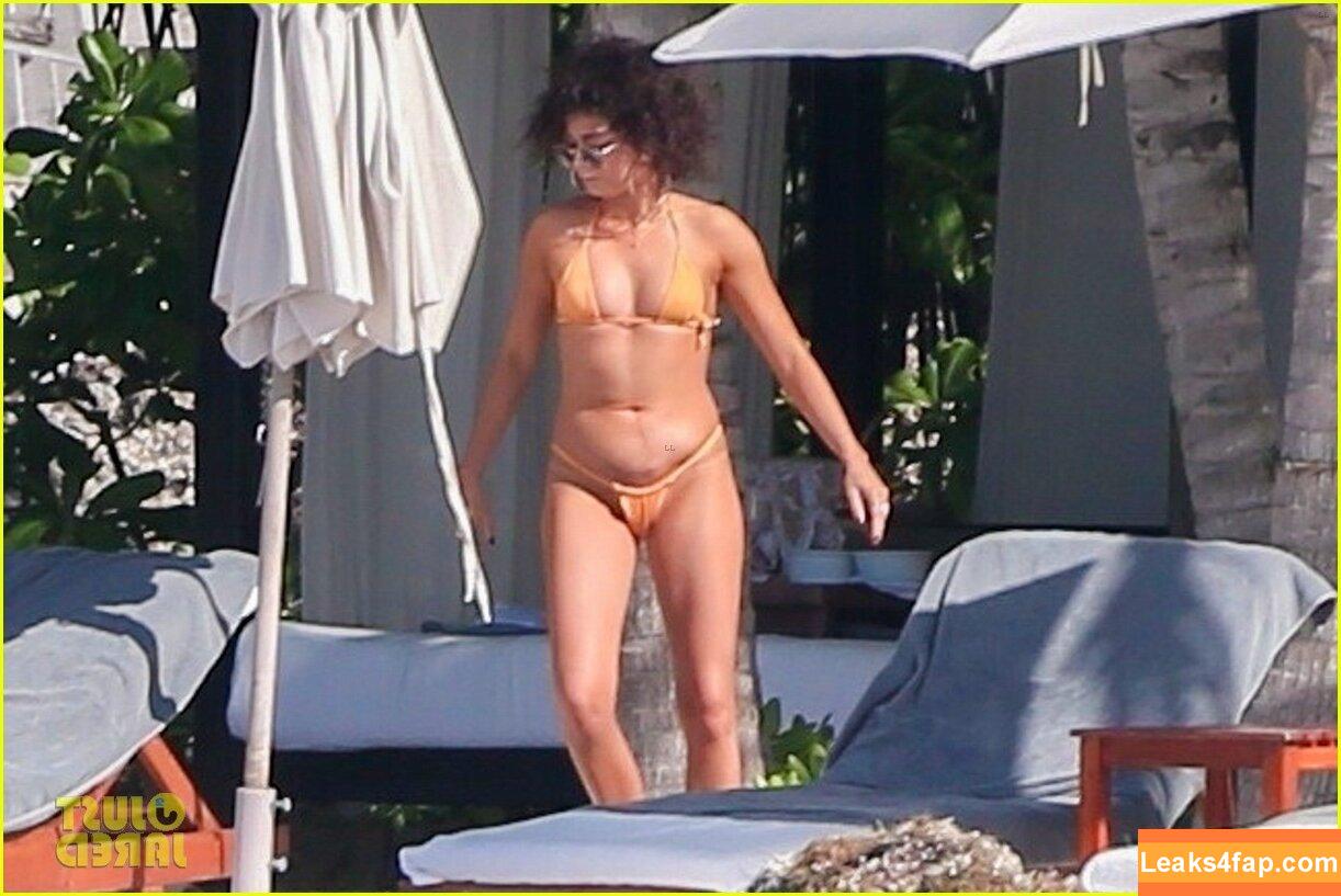 Sarah Hyland / Sarah_Hyland / sarahhyland leaked photo photo #0793