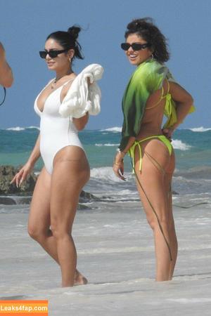 Sarah Hyland photo #0229