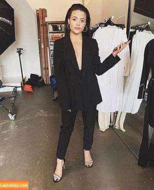 Sarah Jeffery photo #0013