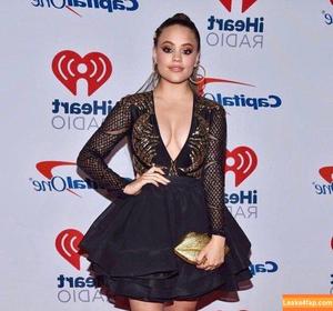 Sarah Jeffery photo #0015