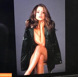 Sarah Jeffery photo #0058