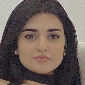 Sarah Khan photo #0020