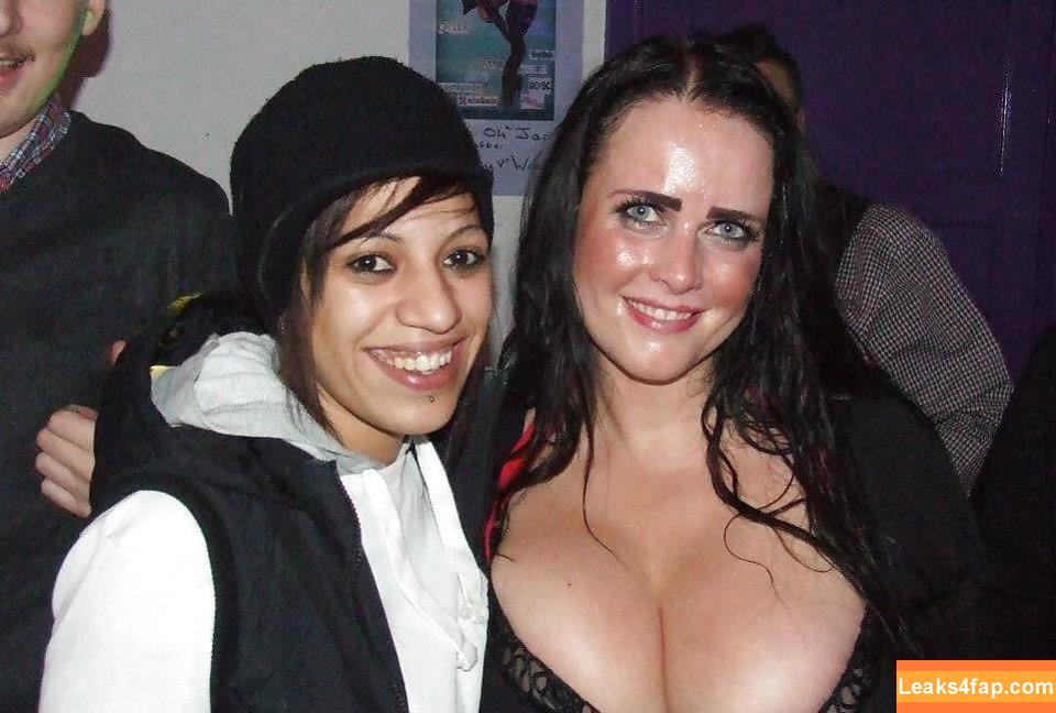Sarah Lang /  leaked photo photo #0014