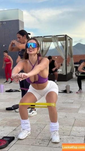 Sarah Mansour фото #0014