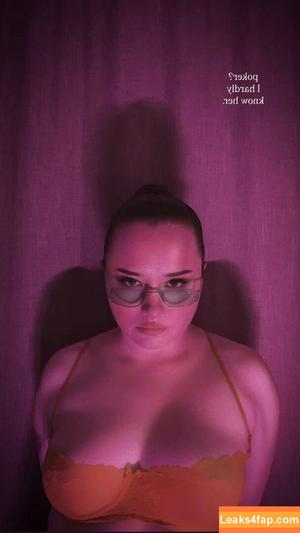 Sarah Schauer photo #0007