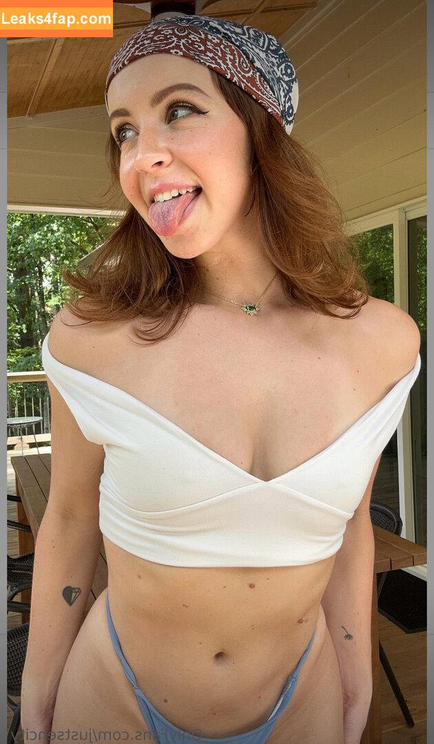 Sarah Senecal / Sen.cityy leaked photo photo #0302