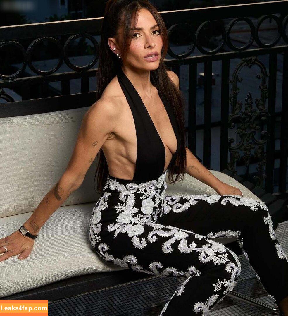 Sarah Shahi / SarahShahi leaked photo photo #0284