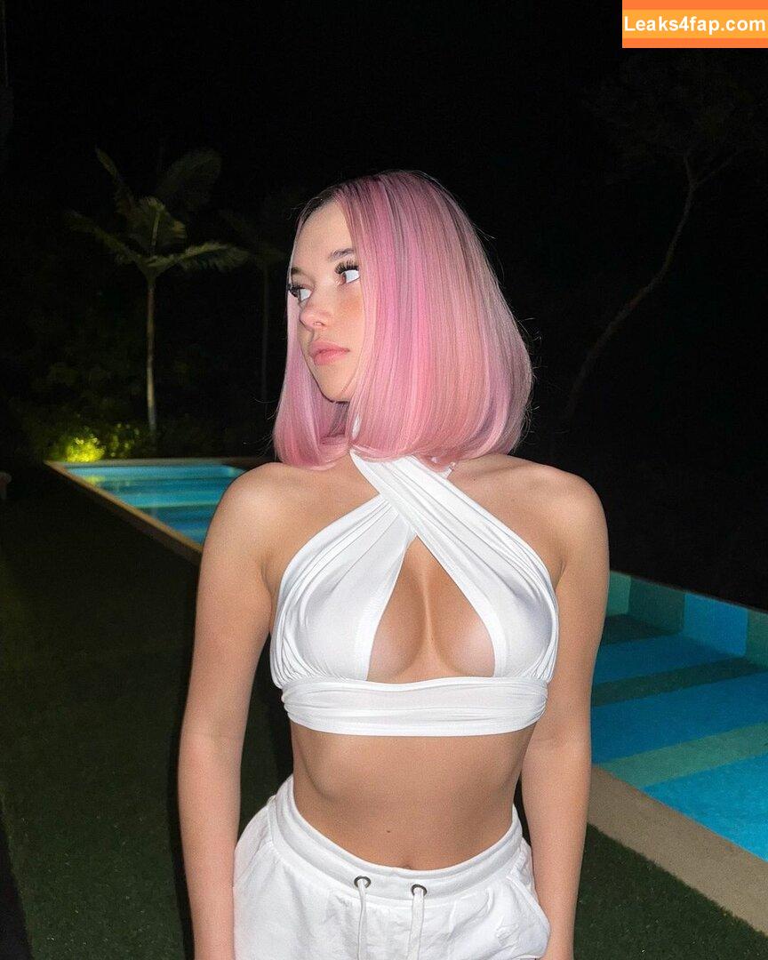 Sarah Snyder / bigsarahsnyder / sarahfuckingsnyder leaked photo photo #0049