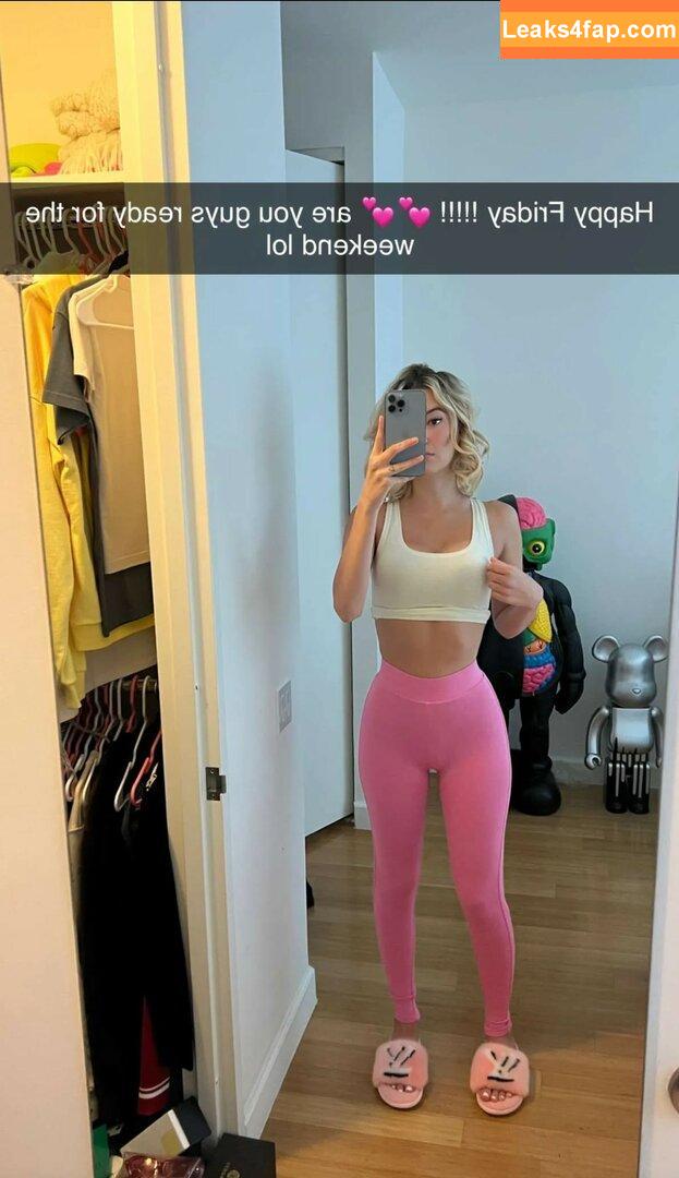 Sarah Snyder / bigsarahsnyder / sarahfuckingsnyder leaked photo photo #0076