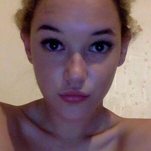 Sarah Snyder photo #0003