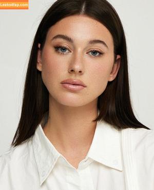 Sarah Waddles photo #0146