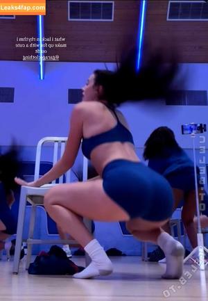 Sarah Waddles photo #0173