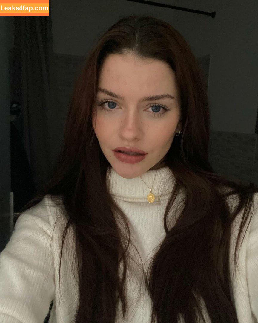 sarahhbl /  leaked photo photo #0026