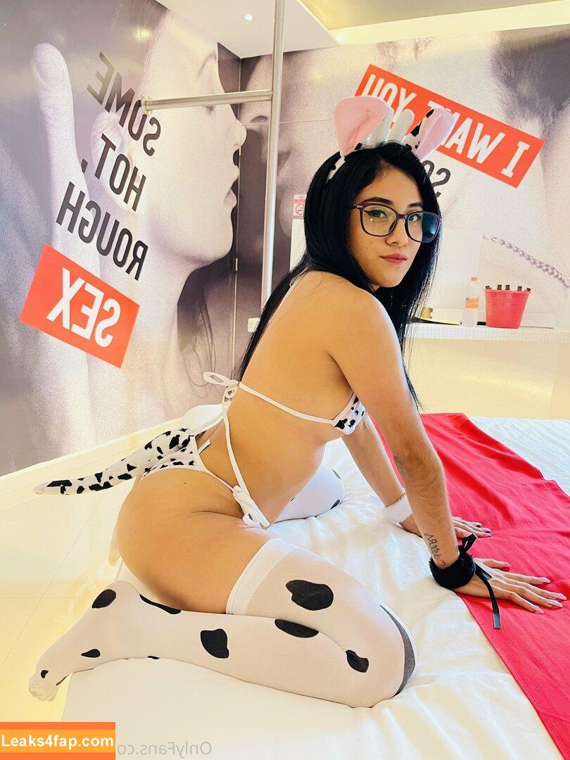 sarahrobert / __sarahroberts__ leaked photo photo #0011
