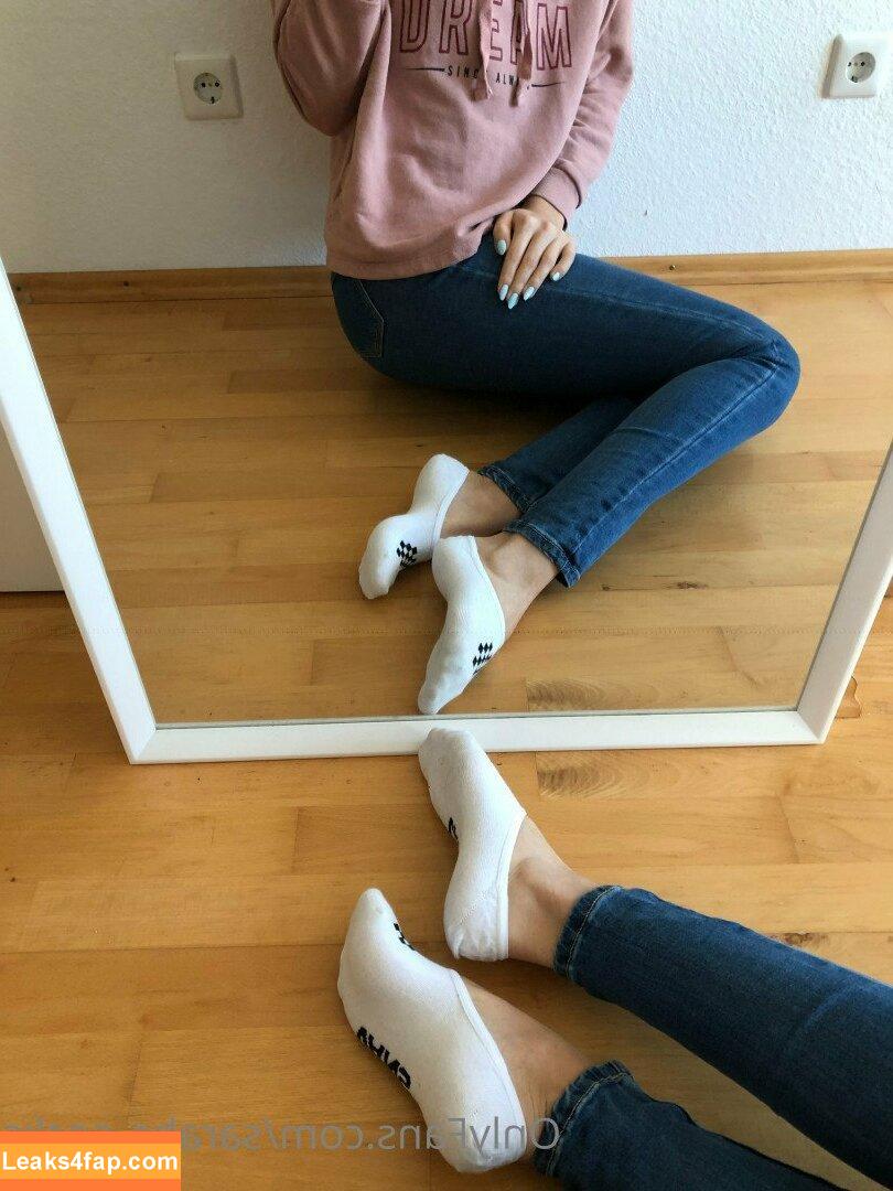 Sarahs_fetish_world / fabulous-me / magical_me22 / sarahs_socks leaked photo photo #0001