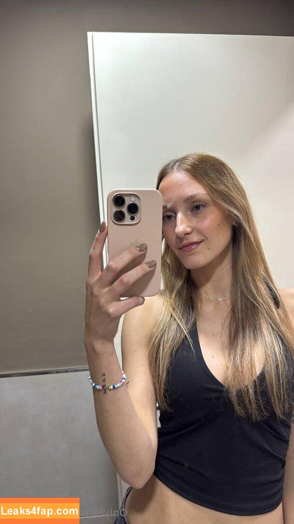 sarateen / iamsarasteen leaked photo photo #0009