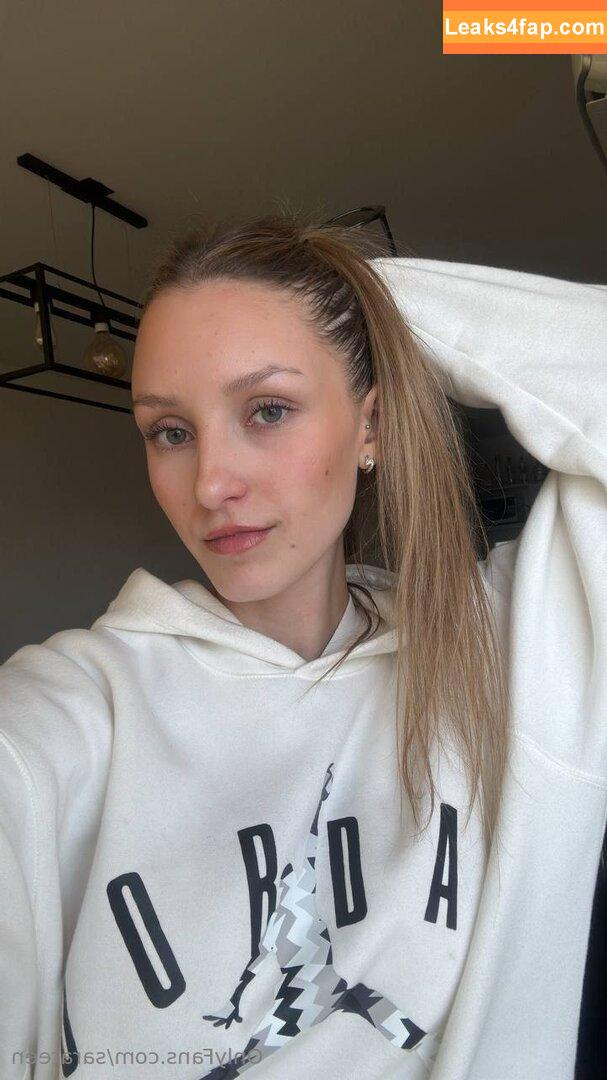 sarateen / iamsarasteen leaked photo photo #0011