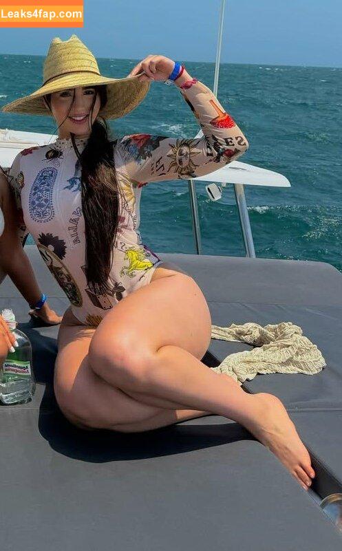 Saray Guzman / sarai_guzman_2000 / say_guz leaked photo photo #0010