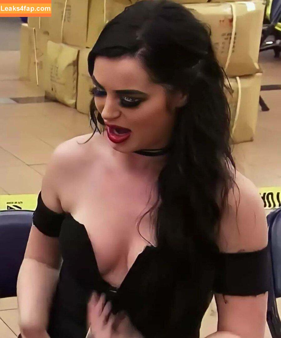 Saraya Bevis / realpaigewwe leaked photo photo #0010