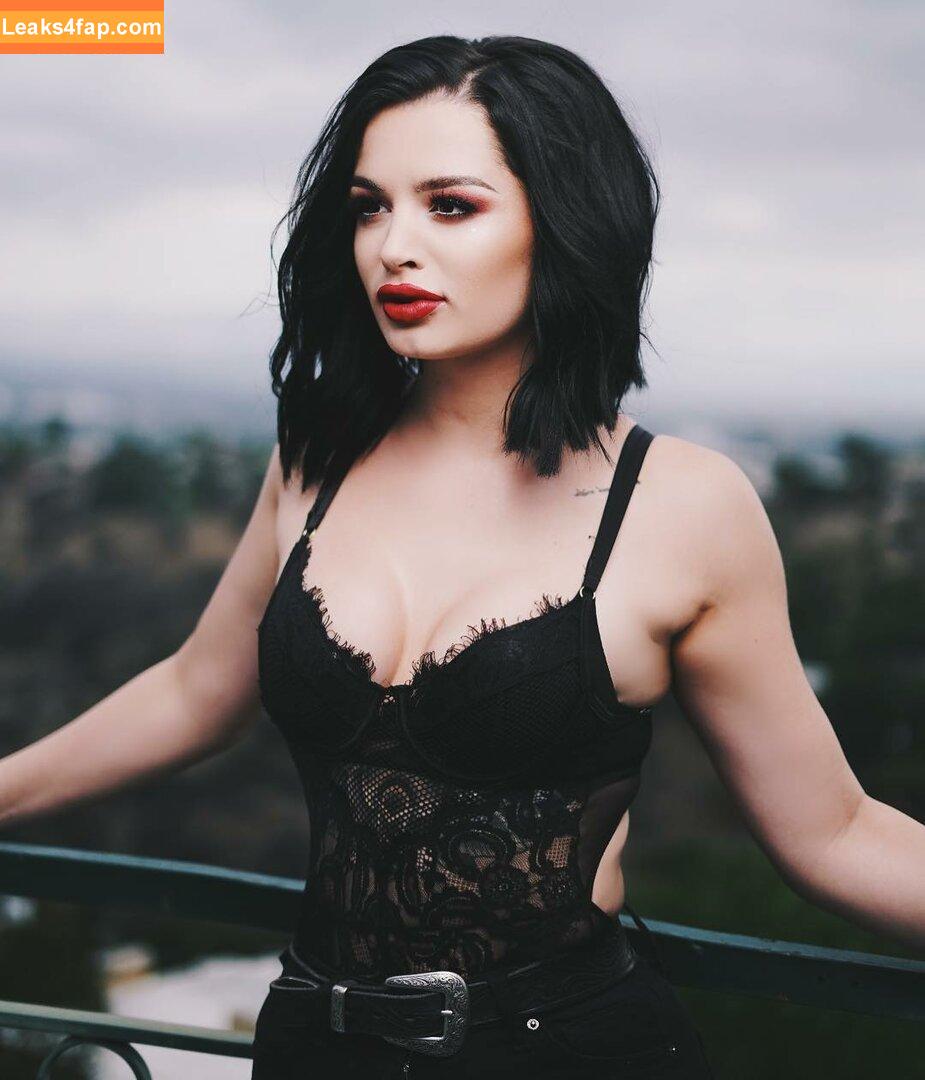 Saraya Bevis / realpaigewwe leaked photo photo #0019