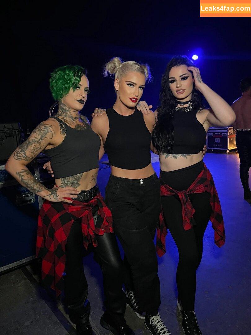 Saraya Bevis / realpaigewwe leaked photo photo #0114