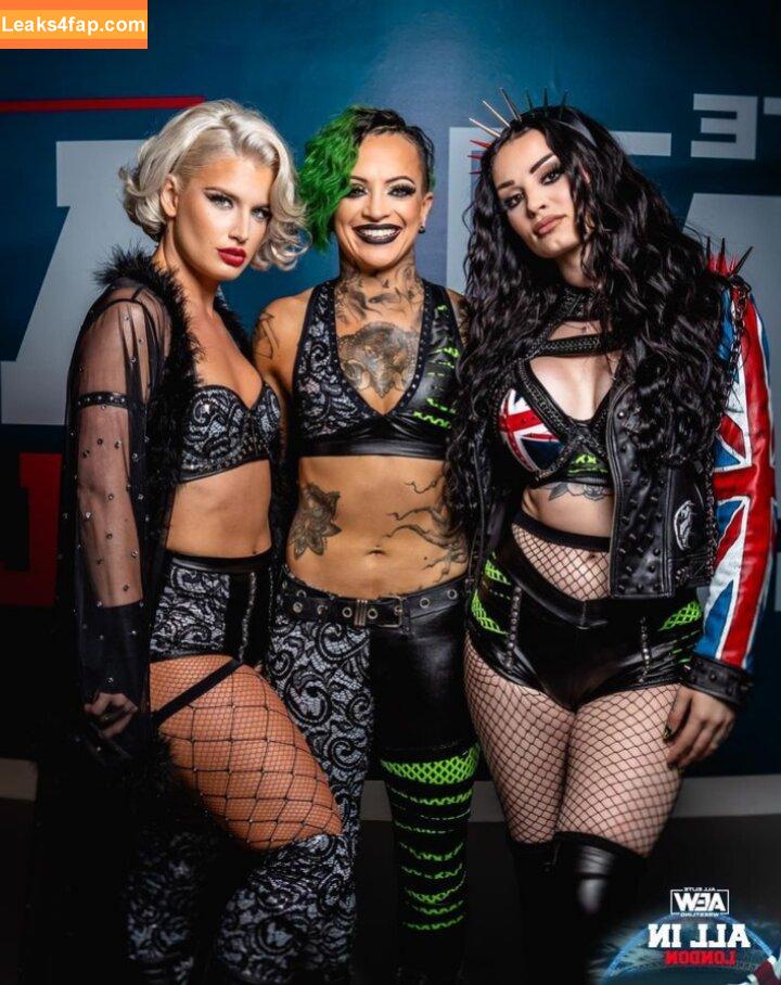 Saraya Bevis / realpaigewwe leaked photo photo #0135