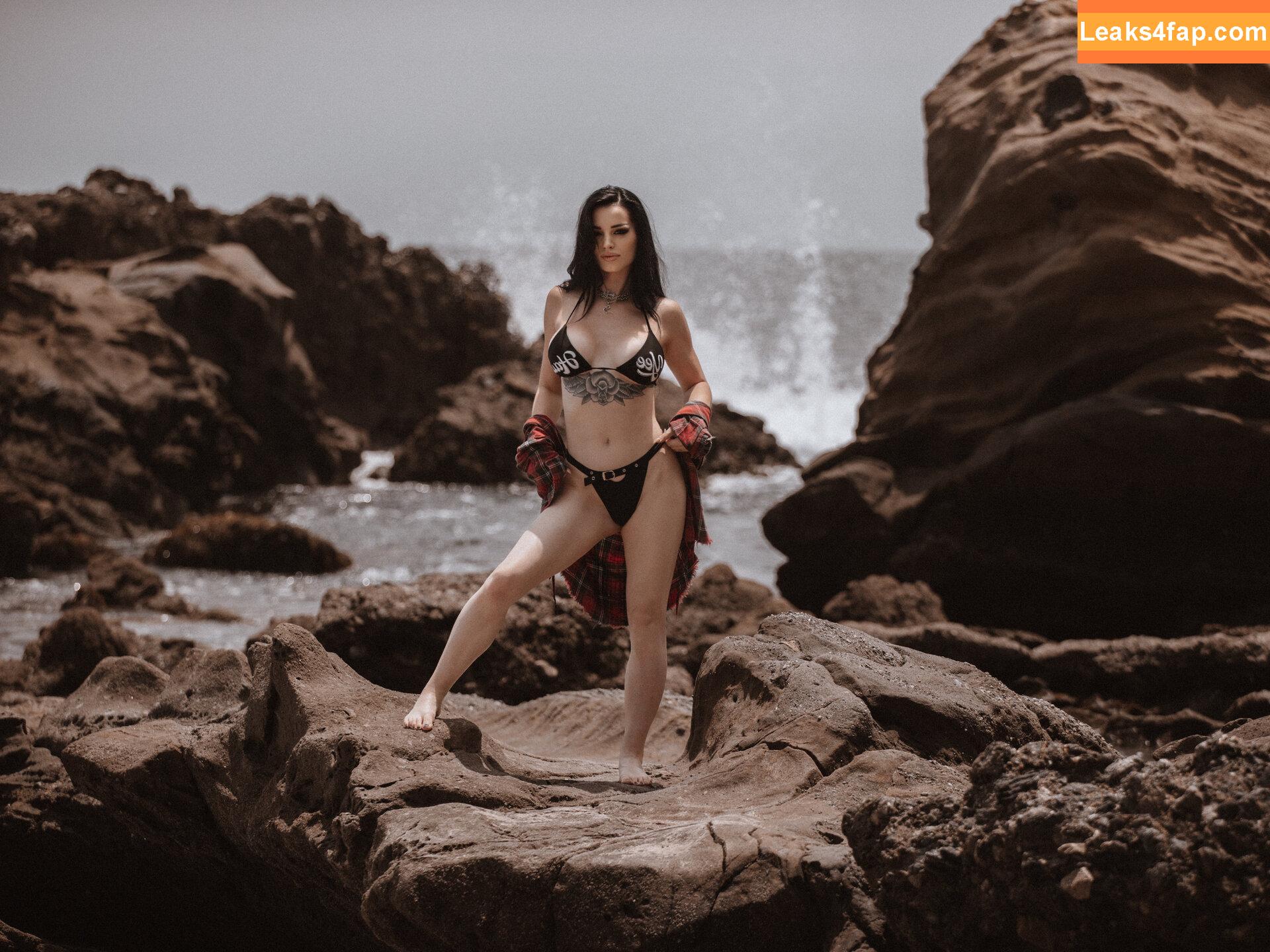 Saraya Bevis / realpaigewwe leaked photo photo #0389