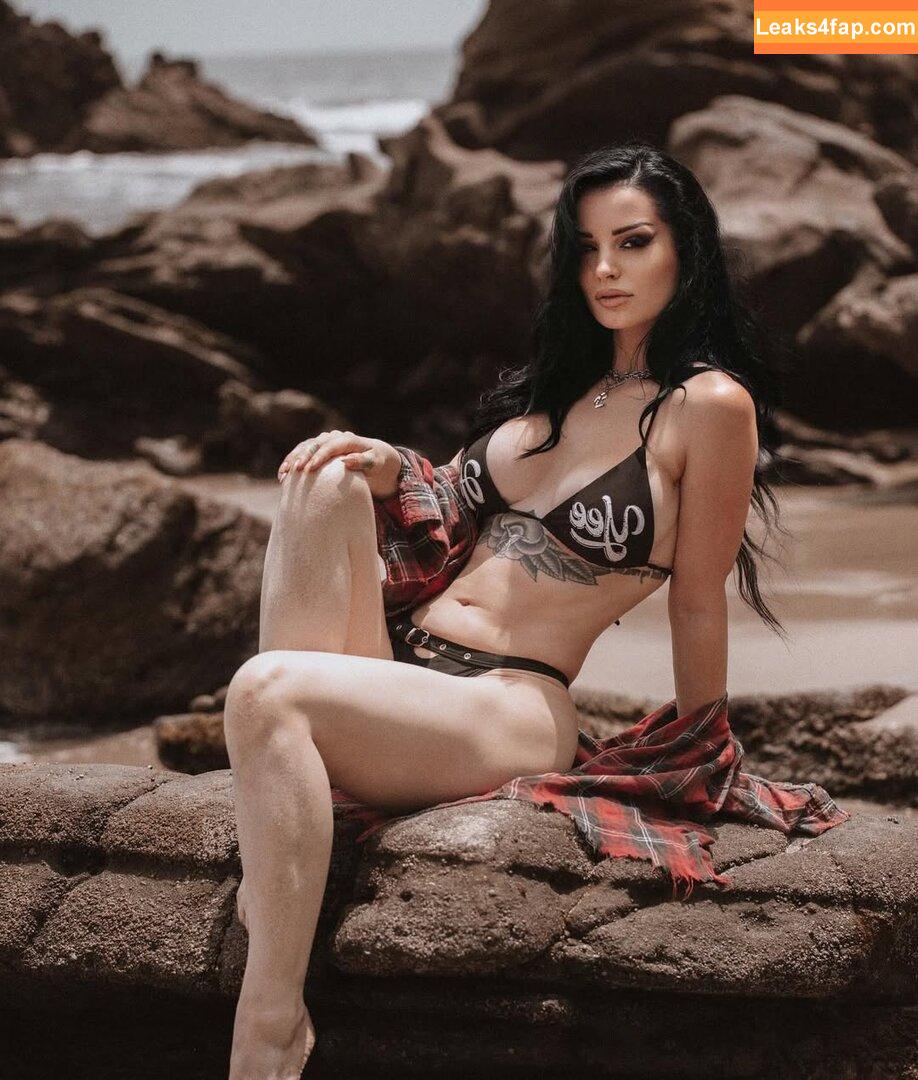 Saraya Bevis / realpaigewwe leaked photo photo #0392