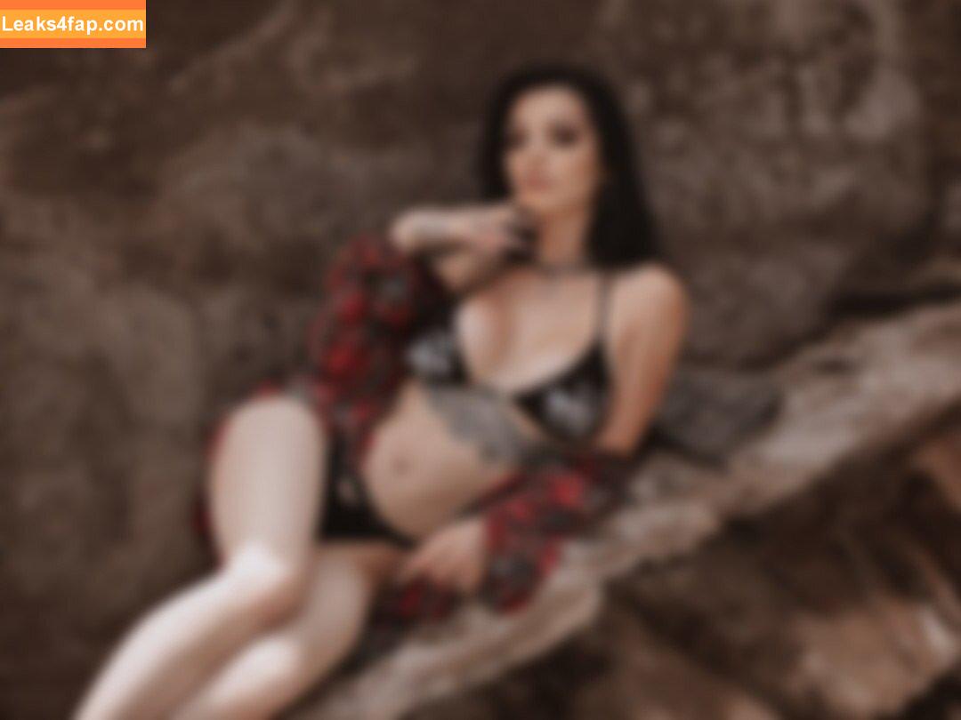 Saraya Bevis / realpaigewwe leaked photo photo #0398