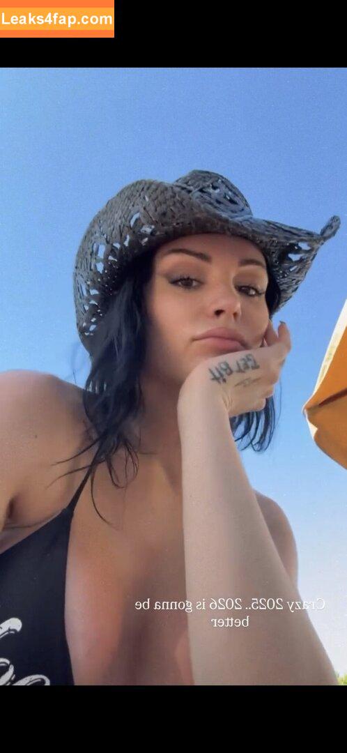 Saraya Bevis / realpaigewwe leaked photo photo #0446