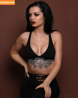 Saraya Bevis photo #0027