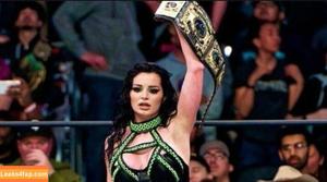 Saraya Bevis photo #0120