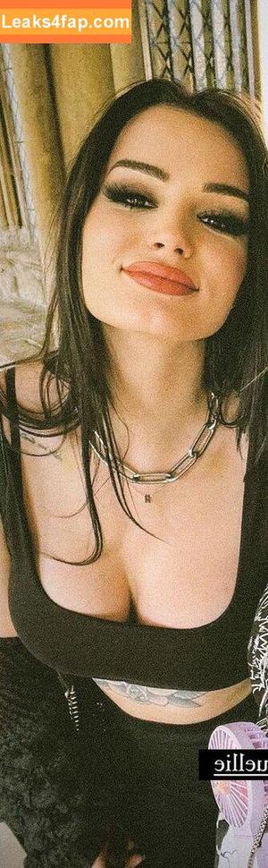 Saraya Bevis photo #0128