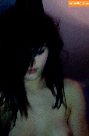 Saraya Bevis photo #0149