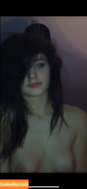 Saraya Bevis photo #0158