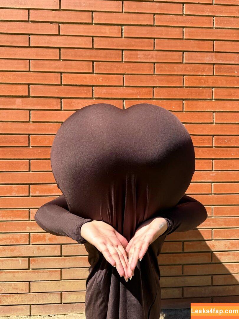 Sarem Uysal / Sareelle / saremuysal0 leaked photo photo #0056
