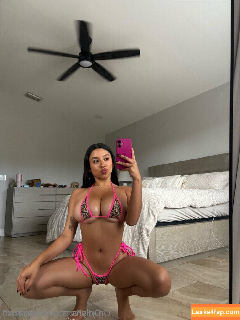 sariahxoxo /  leaked photo photo #0025
