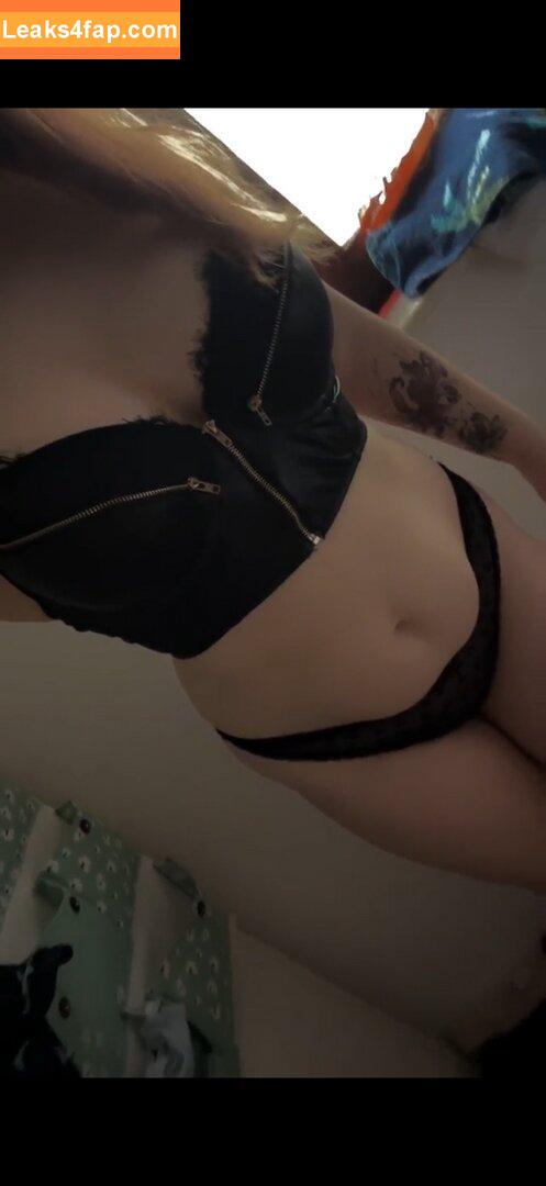 Sarii15.02 /  leaked photo photo #0011